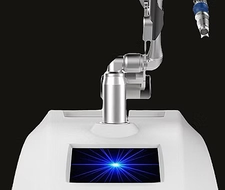 Laser treatment device with blue light display